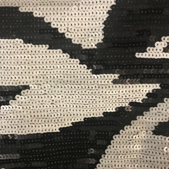 NWT* BEBE Sequin Skirt - Picture 4 of 7